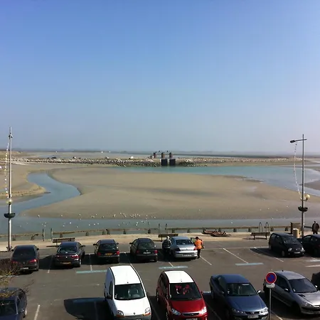 Hotel Logis - De La Baie De Somme 3*
