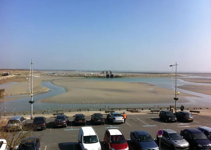 Hotel Logis - De La Baie De Somme 3*