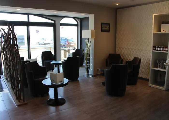 Logis - De La Baie De Somme Hotel 3*