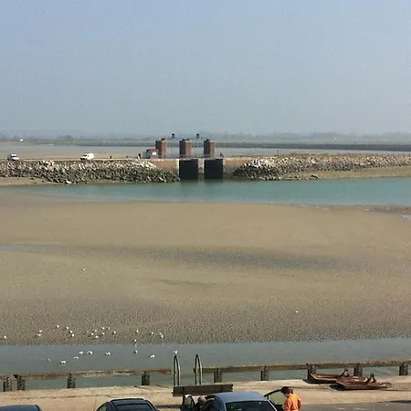 Hotel Logis - De La Baie De Somme 3*